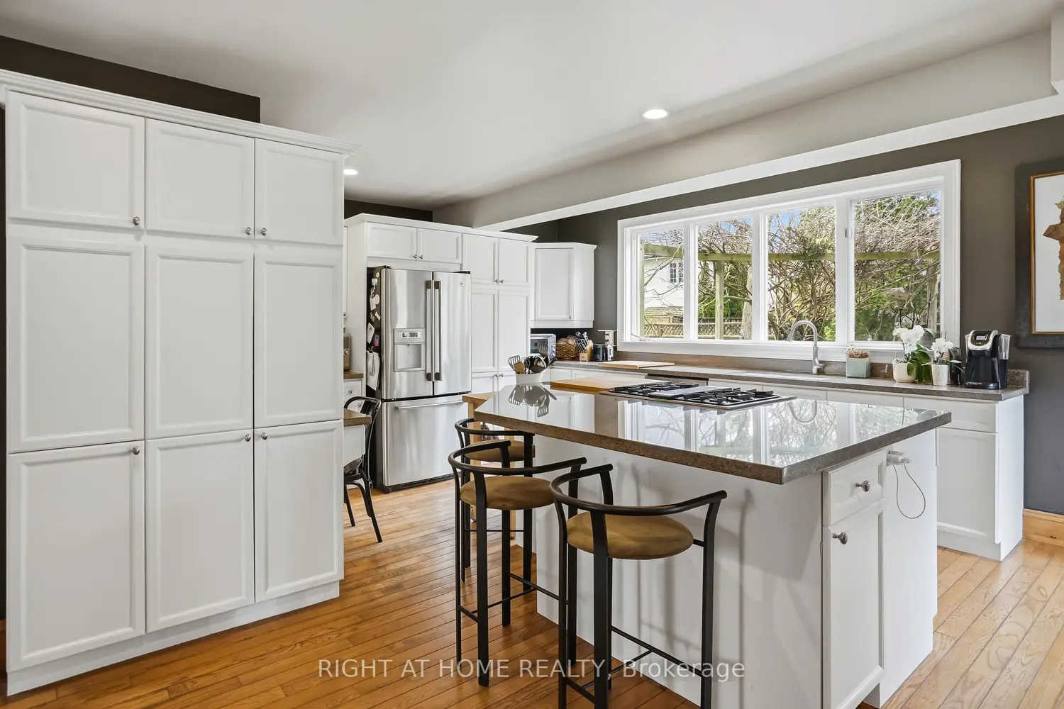 727 Rye Street photo 5