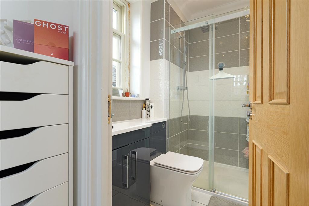 Additional image 13 of 5 bed detached house for saleClark House, South Road, Faversham ME13