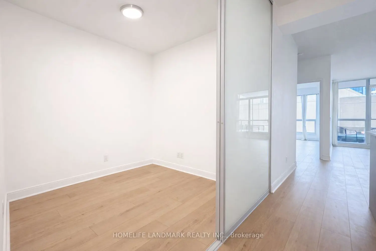 Additional image 8 of 1 Scott Street 309