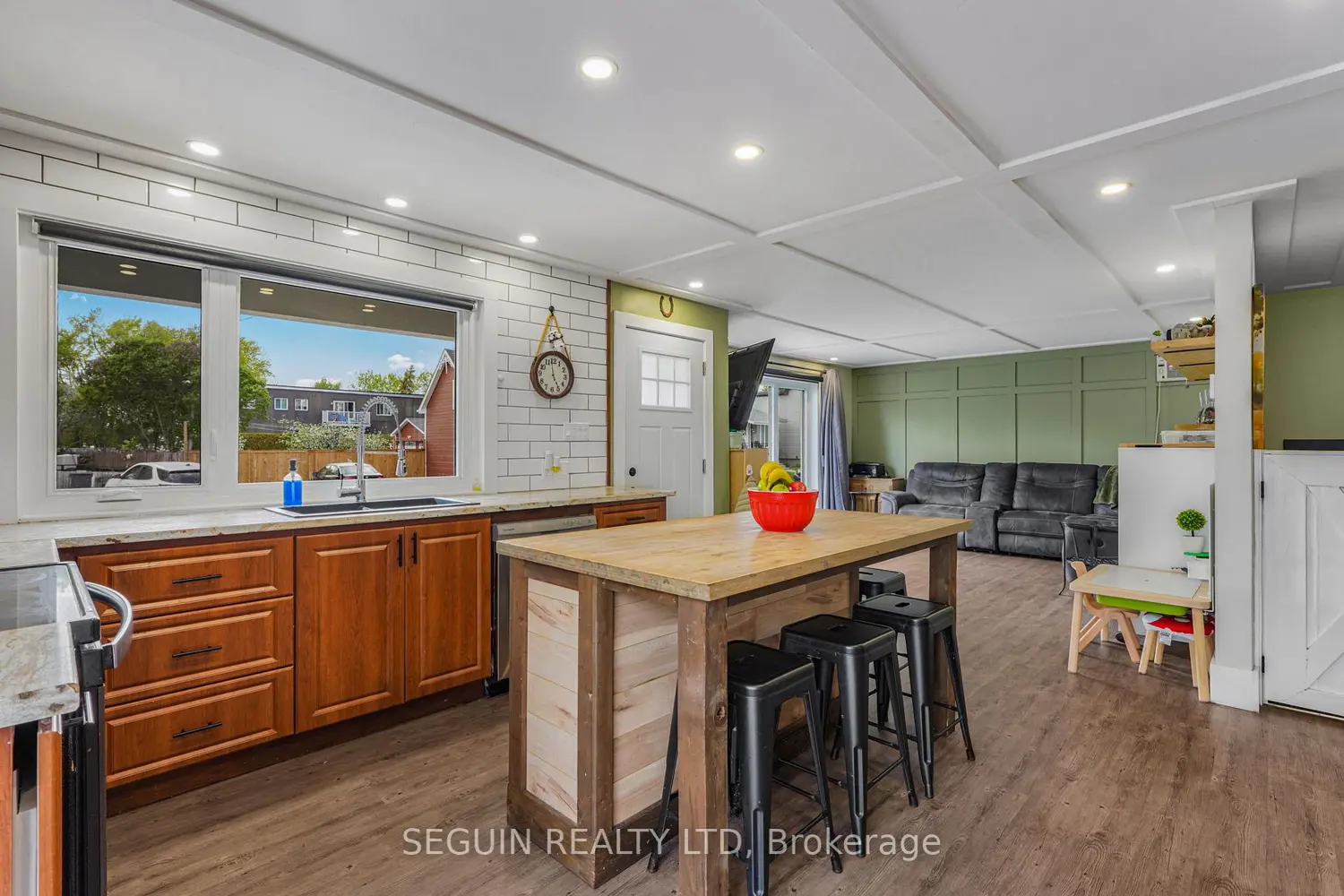 Additional image 6 of 281 Hampden Street