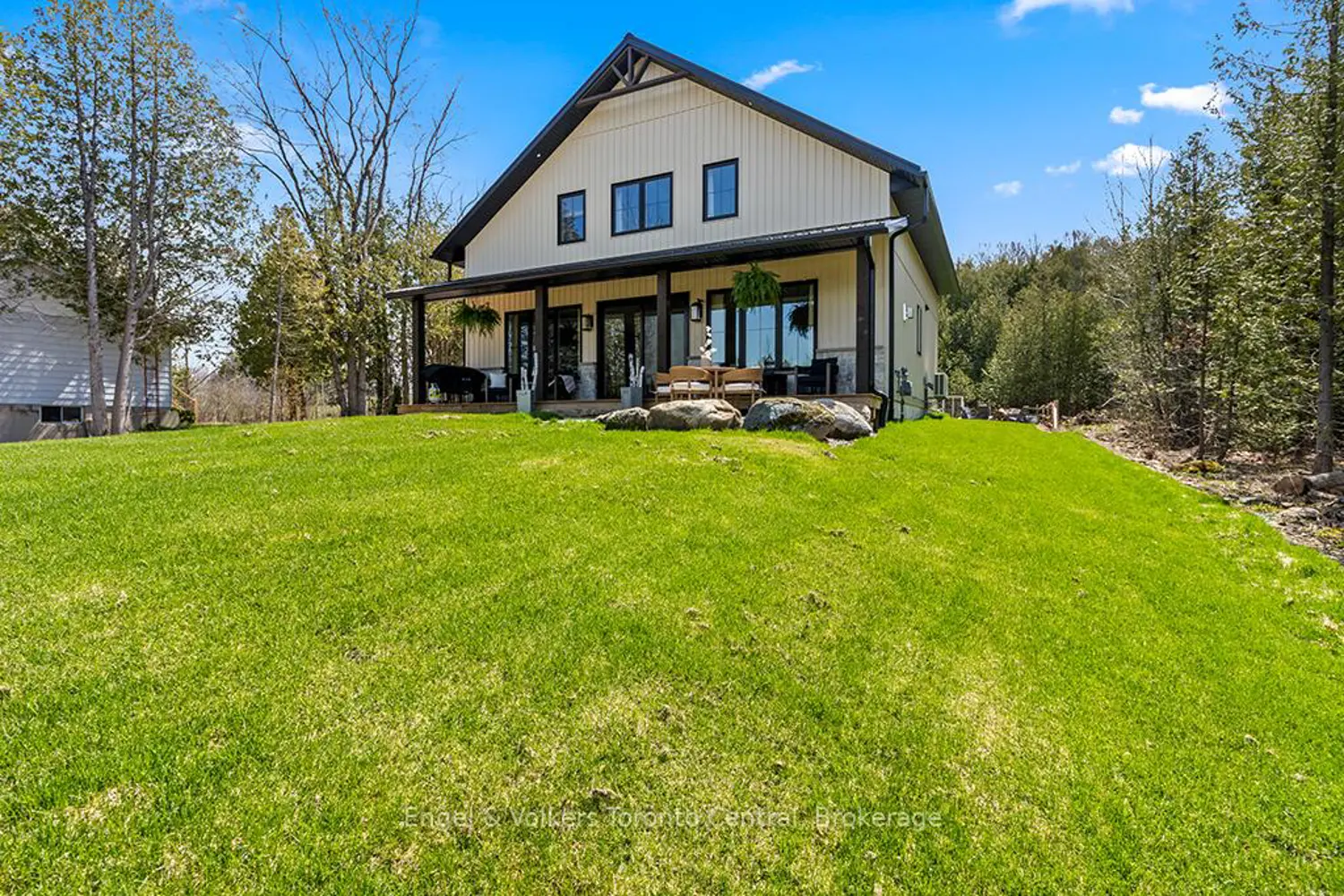 138 Wilson Drive photo 3