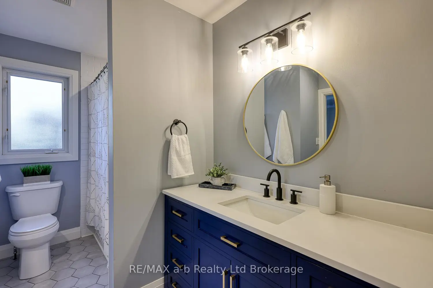 249 Arris Crescent photo 4
