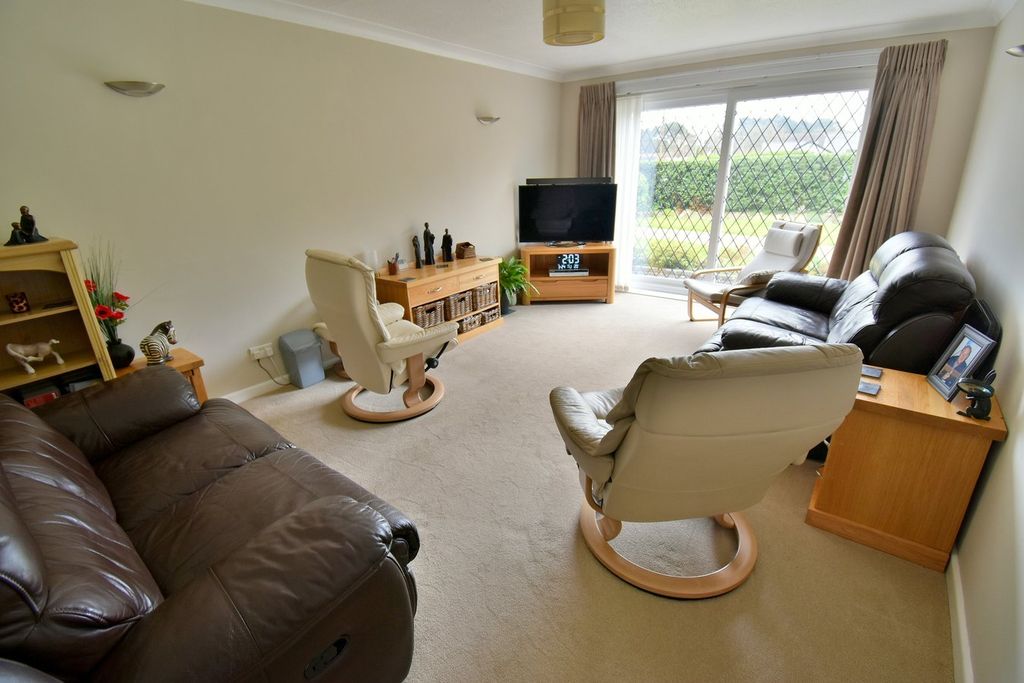 Additional image 7 of 4 bed detached bungalow for saleWimborne Road East, Ferndown BH22