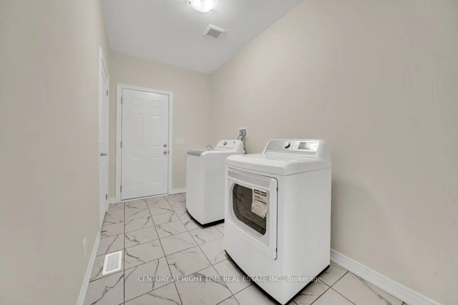285 Broadacre Drive photo 5