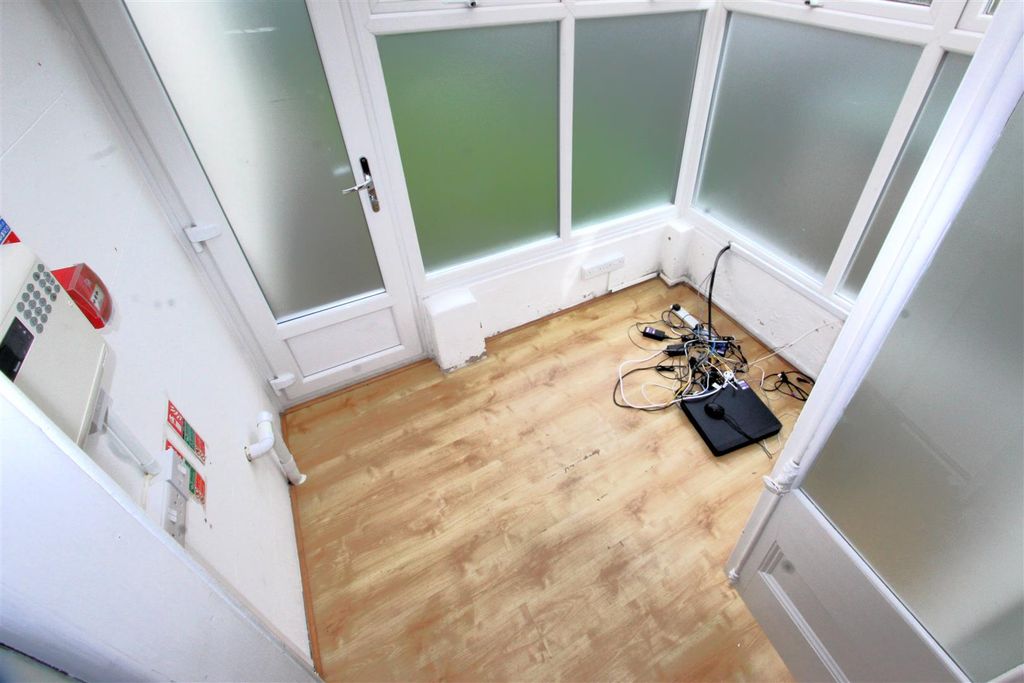 Additional image 5 of 3 bed semi-detached house for saleStuart Road, Gillingham ME7