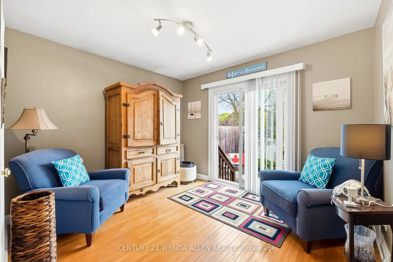 325 Highland Avenue photo 4