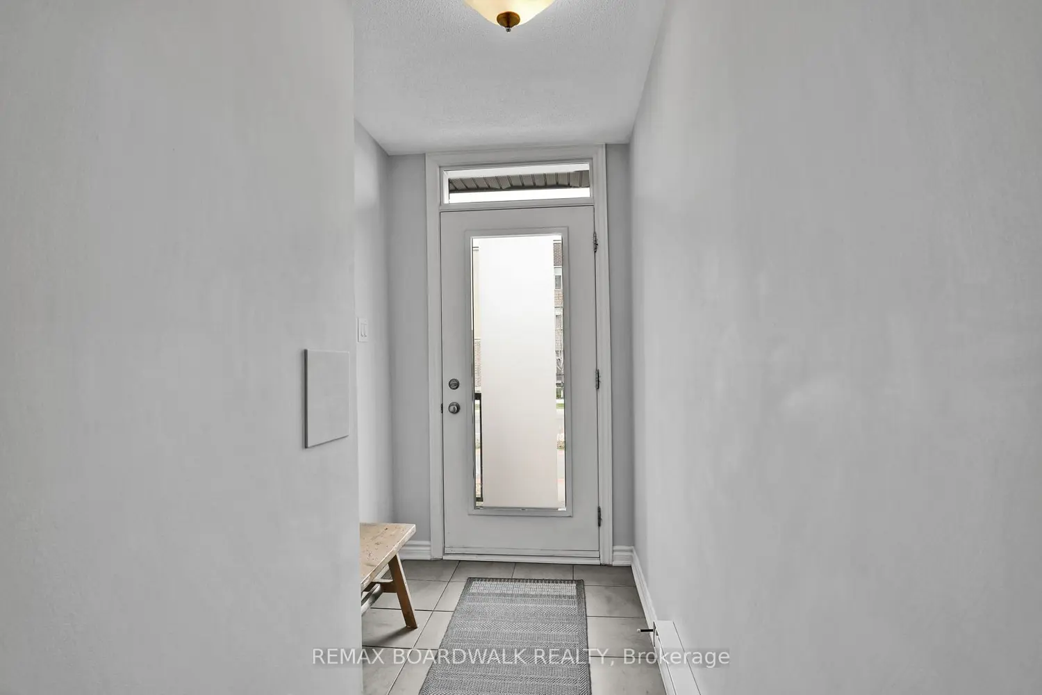 810 Mikinak Road photo 2
