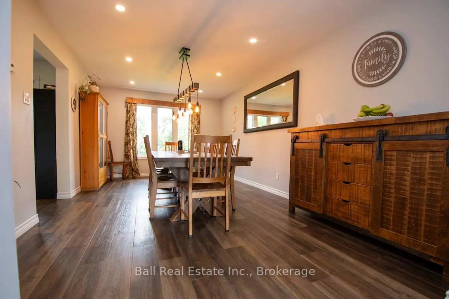 1519 Holden Road photo 4