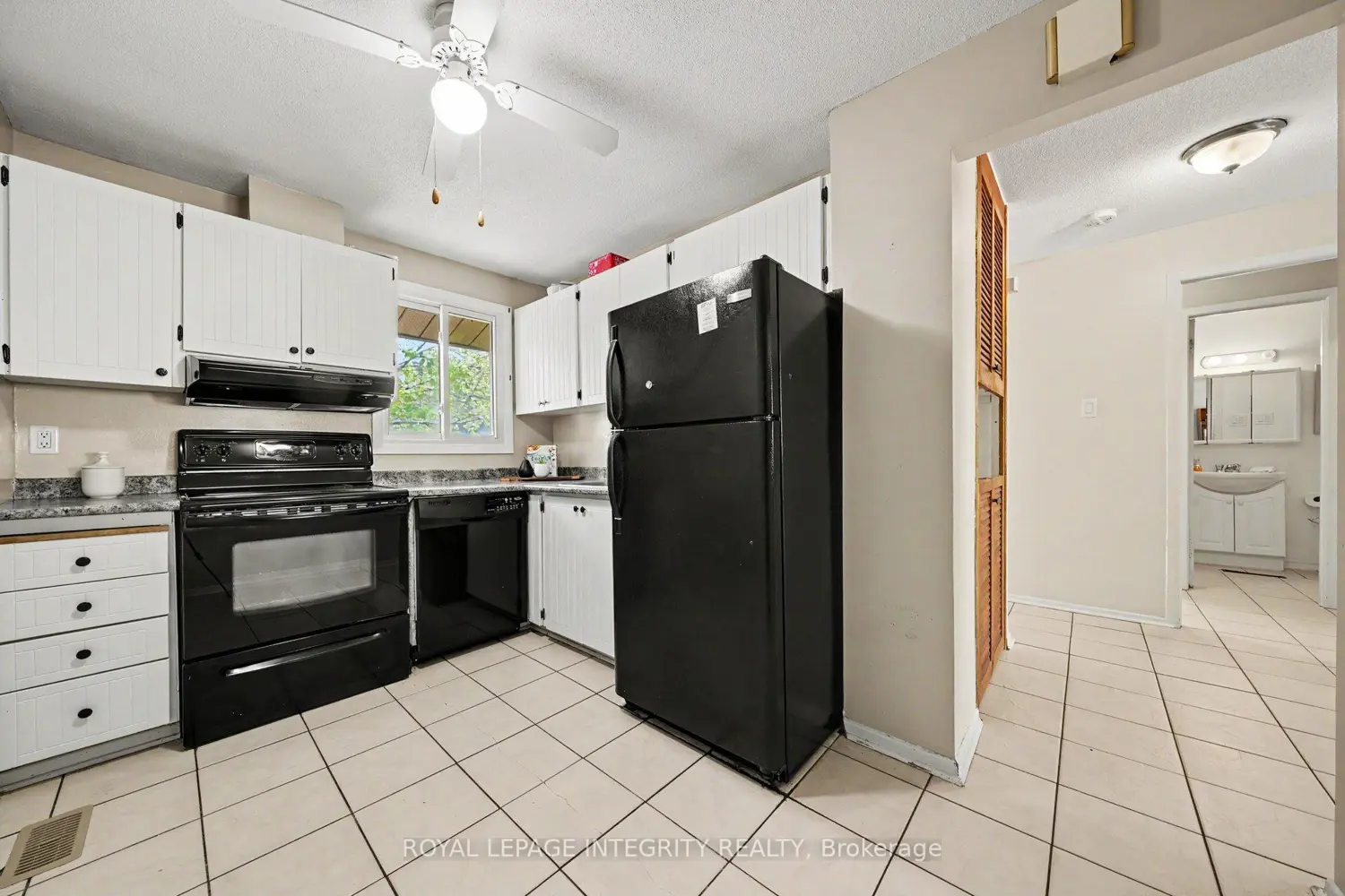 Additional image 6 of 200 Woodfield Drive 106