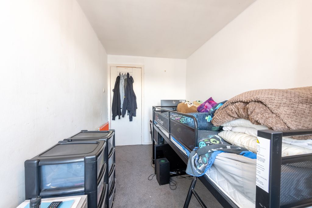 Additional image 23 of 4 bed terraced house for saleDundas Street, Grangemouth FK3