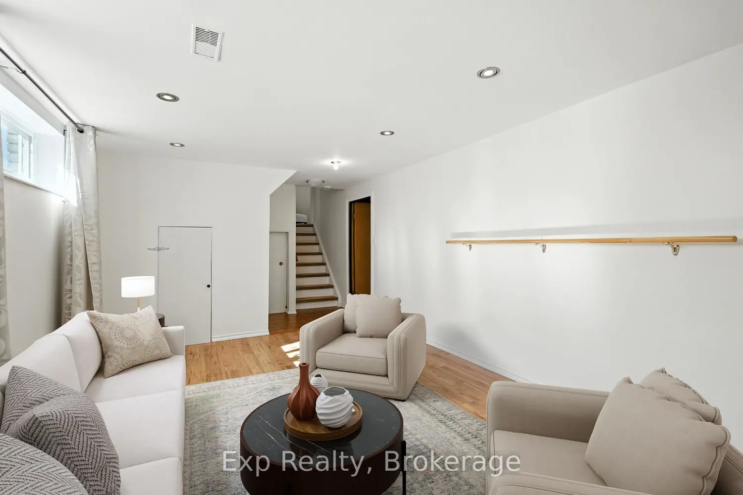 Additional image 16 of 52 Bayview Crescent