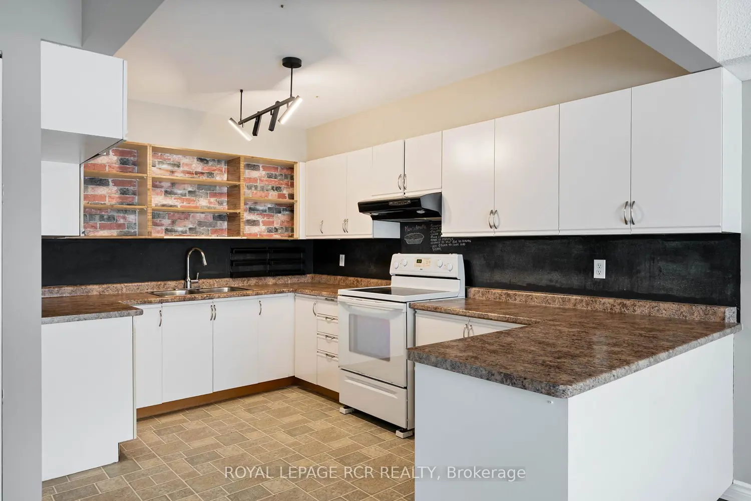 Additional image 8 of 16 Fourth Street 32