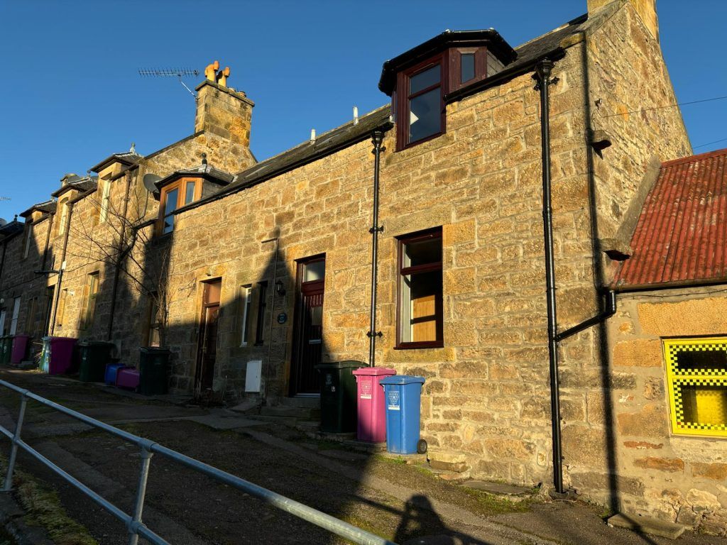1 bed detached house for saleTigh Beag, 7 Castlehill Road, Forres, Moray IV36