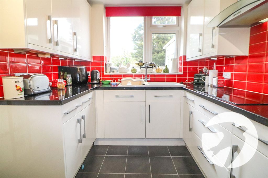 Additional image 7 of 4 bed semi-detached house for salePark Crescent, Northumberland Heath, Erith DA8