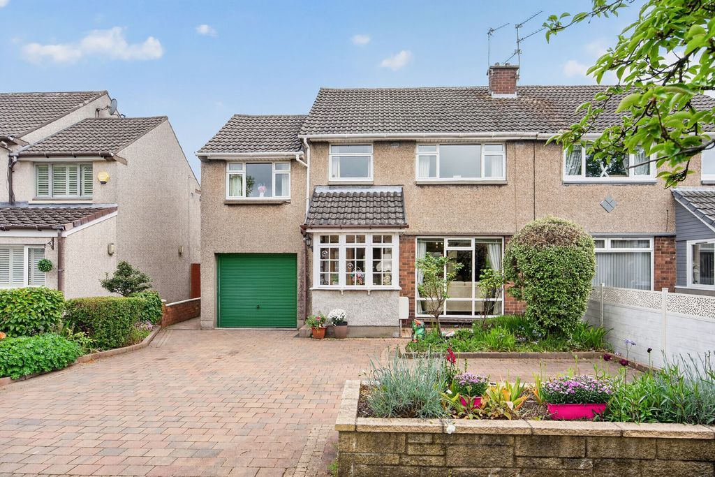 4 bed semi-detached house for sale43 Oxgang Road, Grangemouth FK3