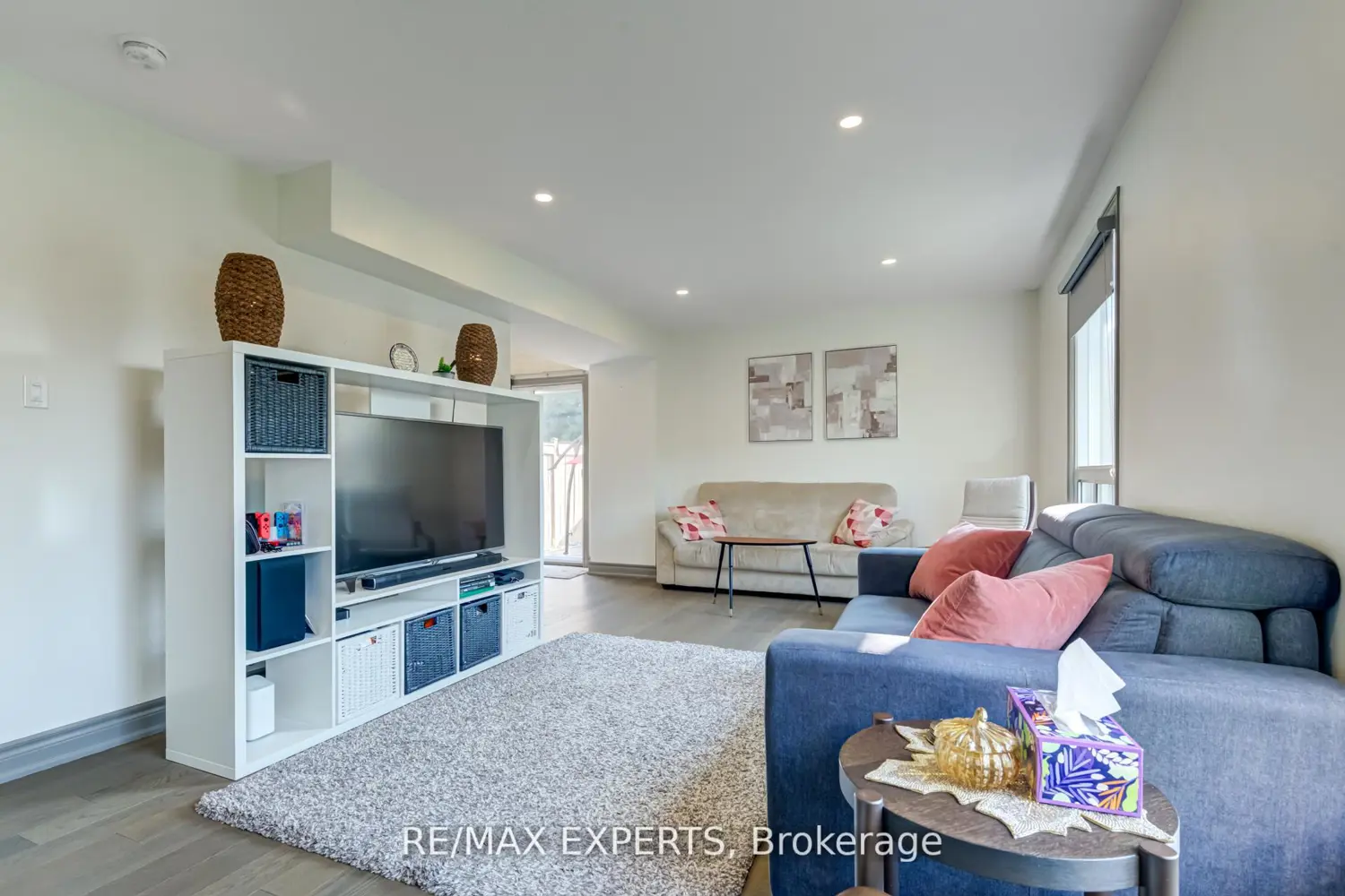 766 Walter Street J photo 5