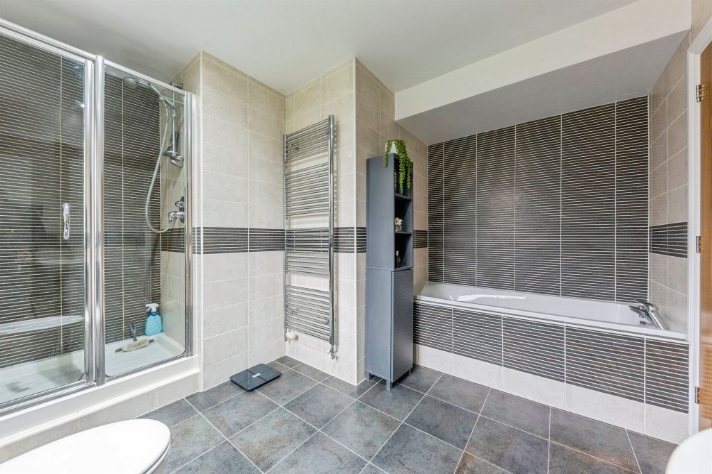 Additional image 13 of 5 bed detached house for saleKings Gardens, Gonerby Hill Foot, Grantham NG31