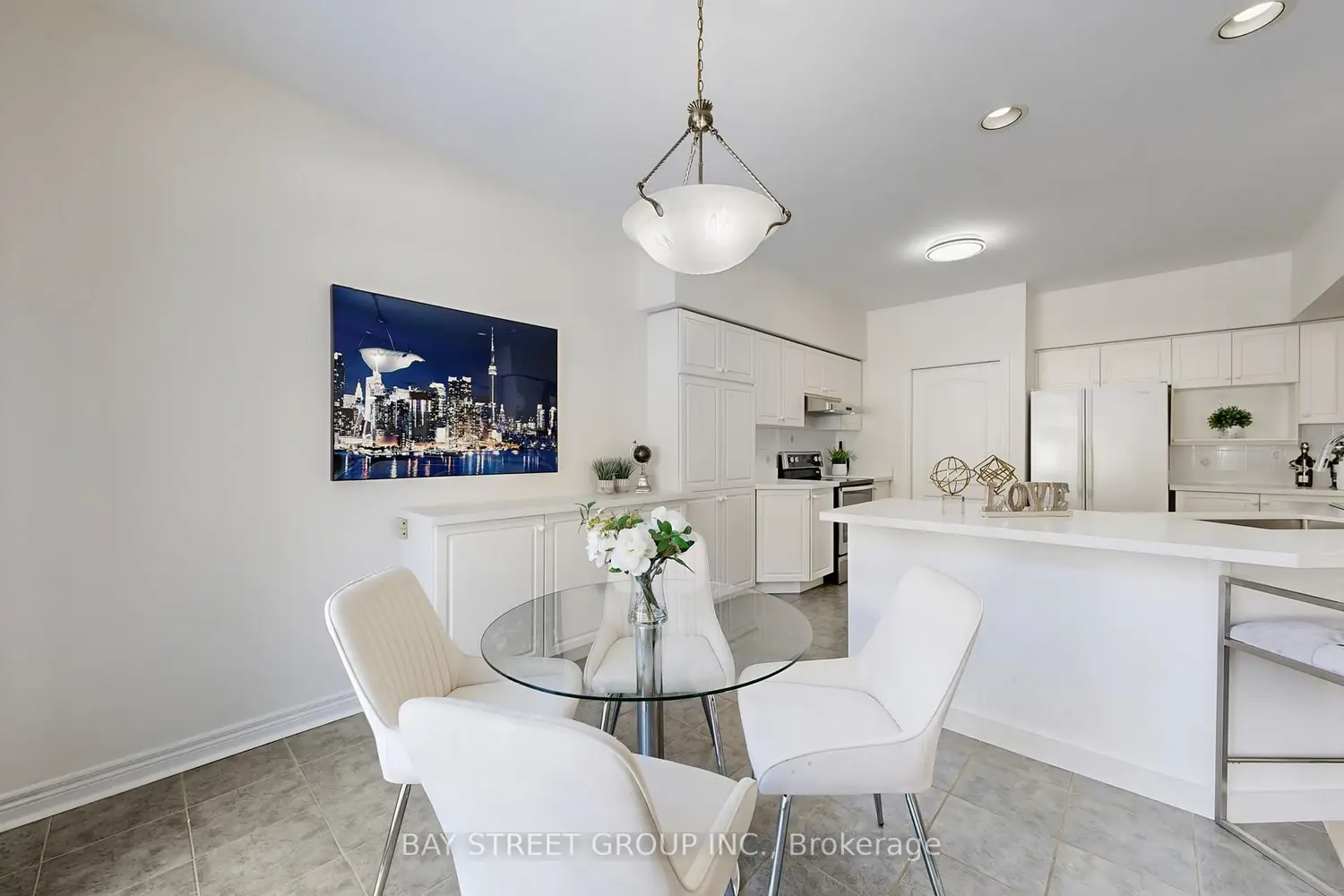 103 Colesbrook Road photo 3