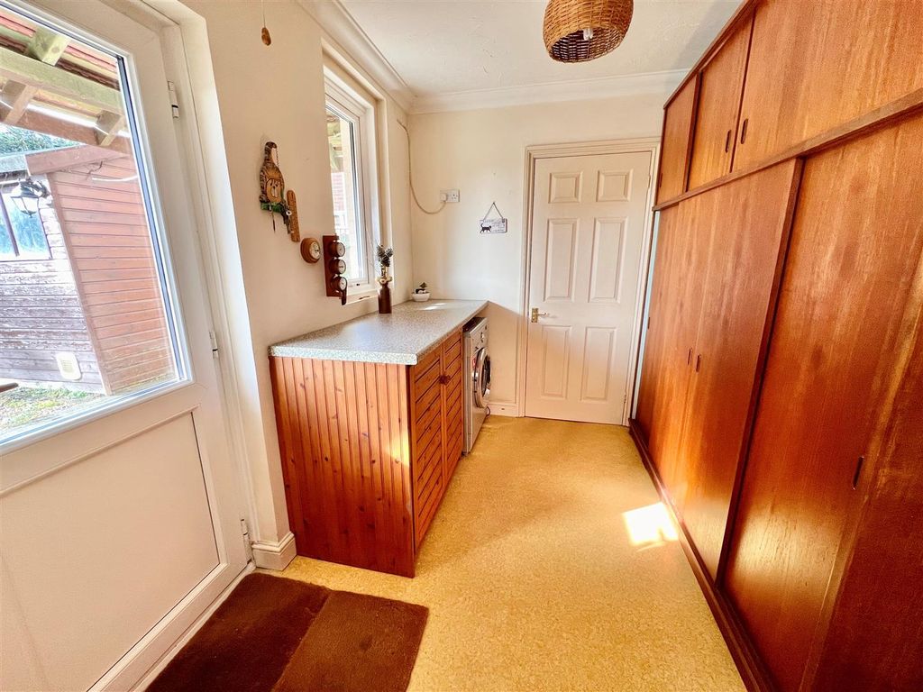 Additional image 7 of 4 bed detached house for saleFreshwater, Isle Of Wight PO40