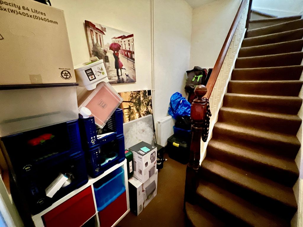 Additional image 14 of 2 bed flat for saleHarlaxton Road, Grantham NG31