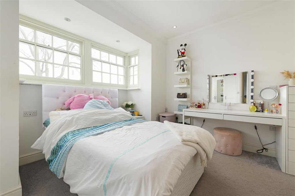 Additional image 11 of 5 bed detached house for saleClark House, South Road, Faversham ME13