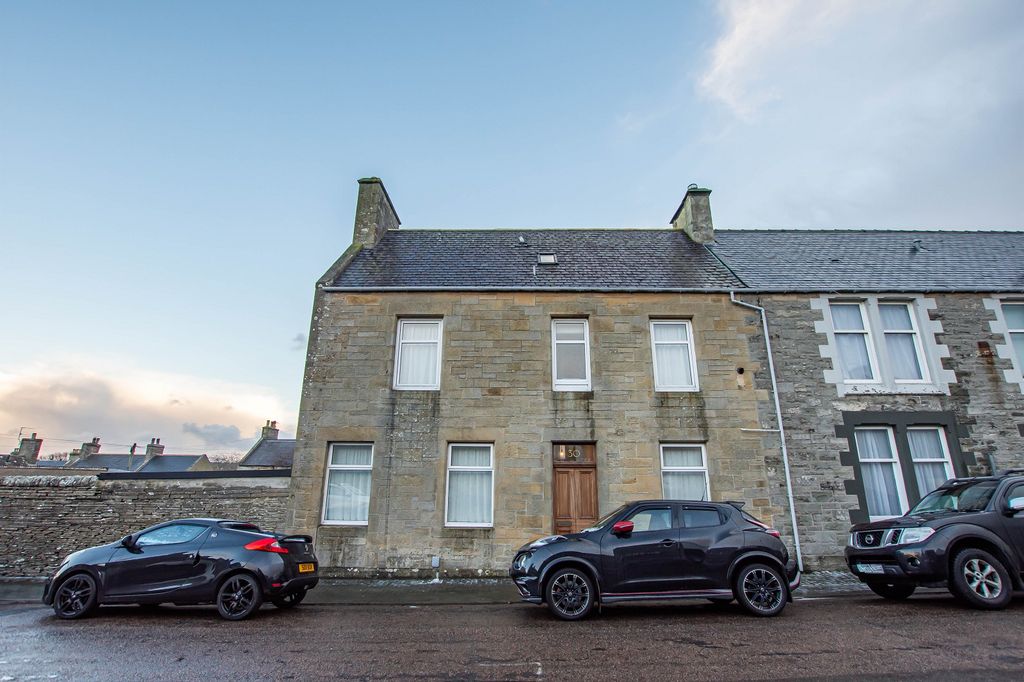 4 bed semi-detached house for saleSinclair Street, Thurso, Highland. KW14