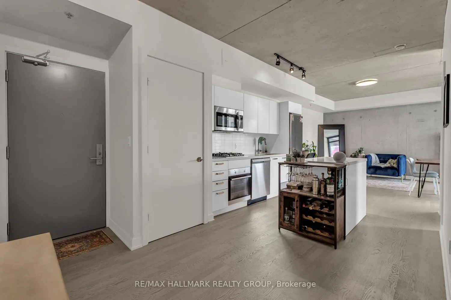 Additional image 6 of 203 Catherine Street 311