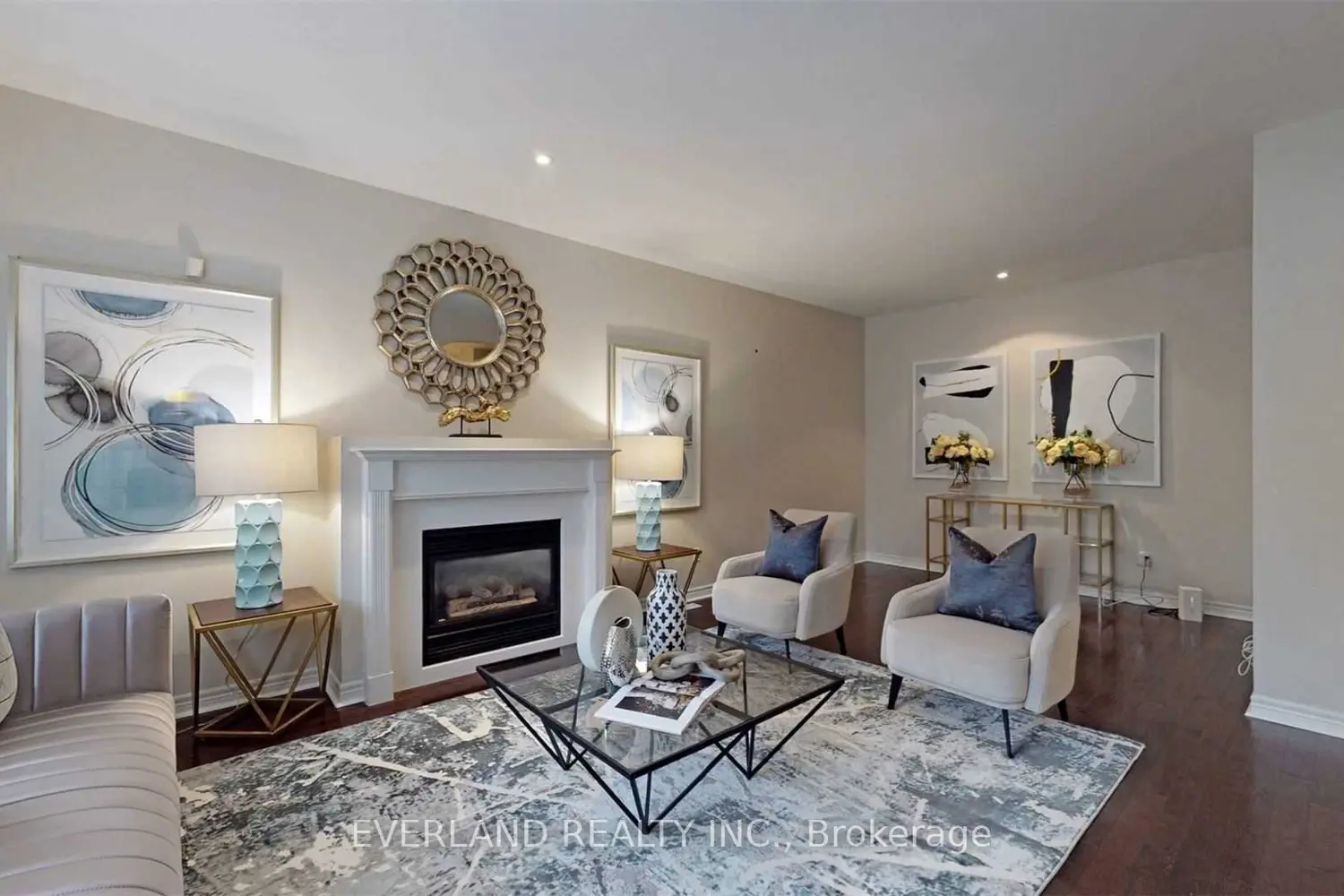 Additional image 9 of 27 The Fairways Street