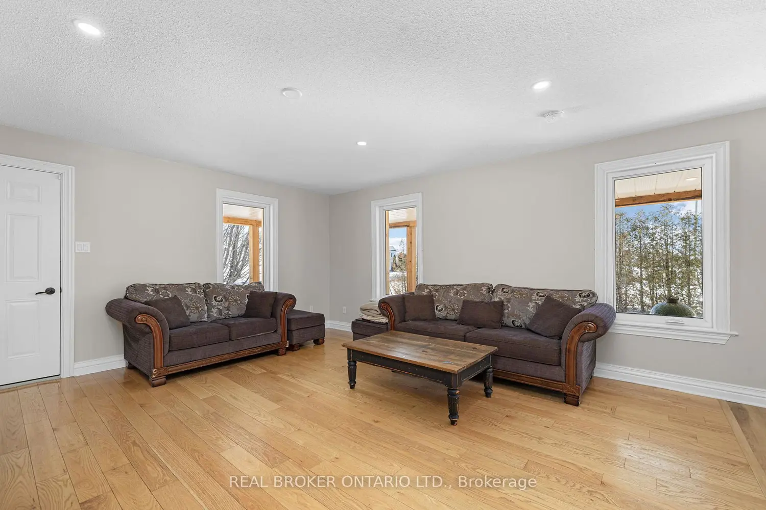Additional image 7 of 10969 Gilmour Road