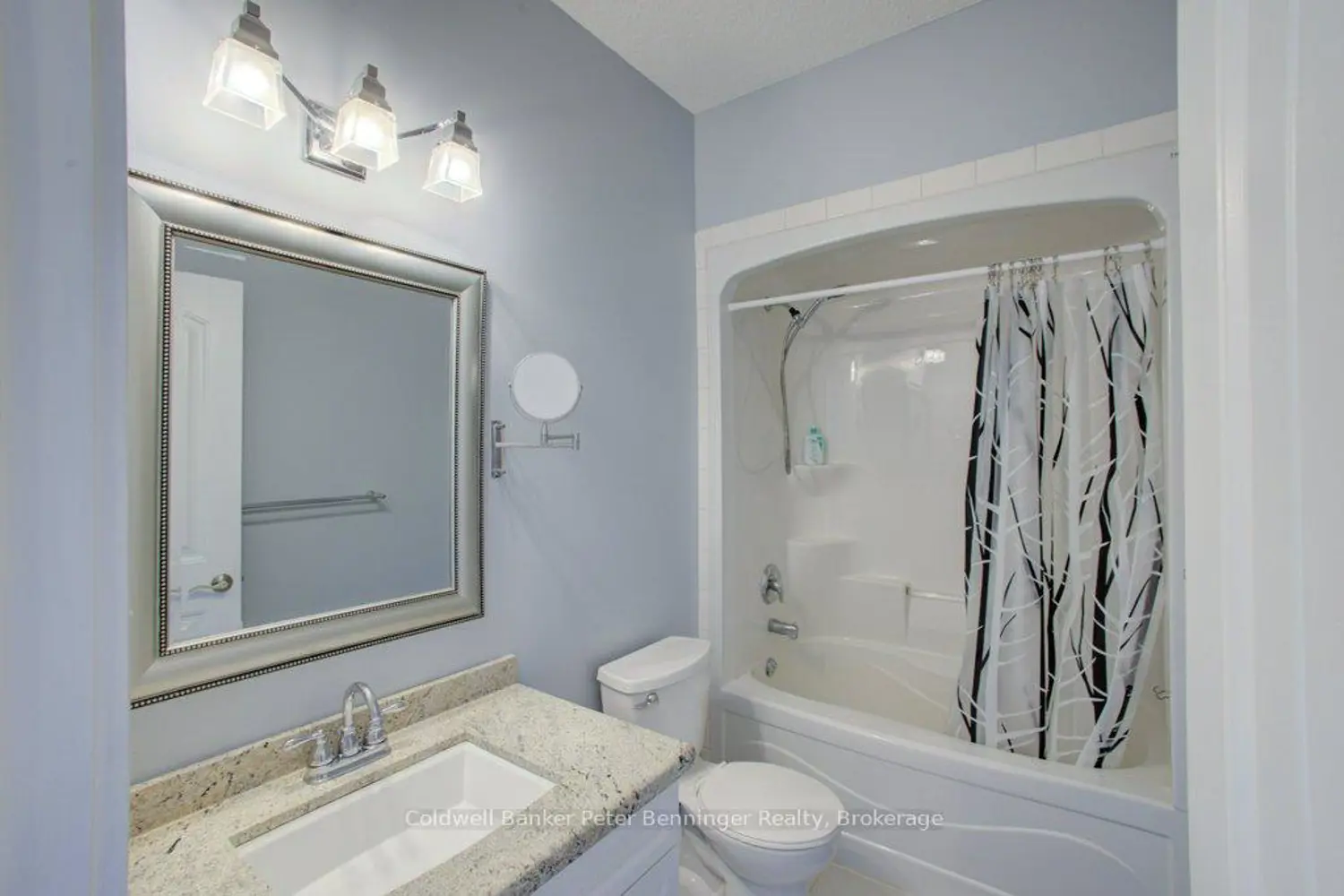 196 Birchwood Avenue photo 5