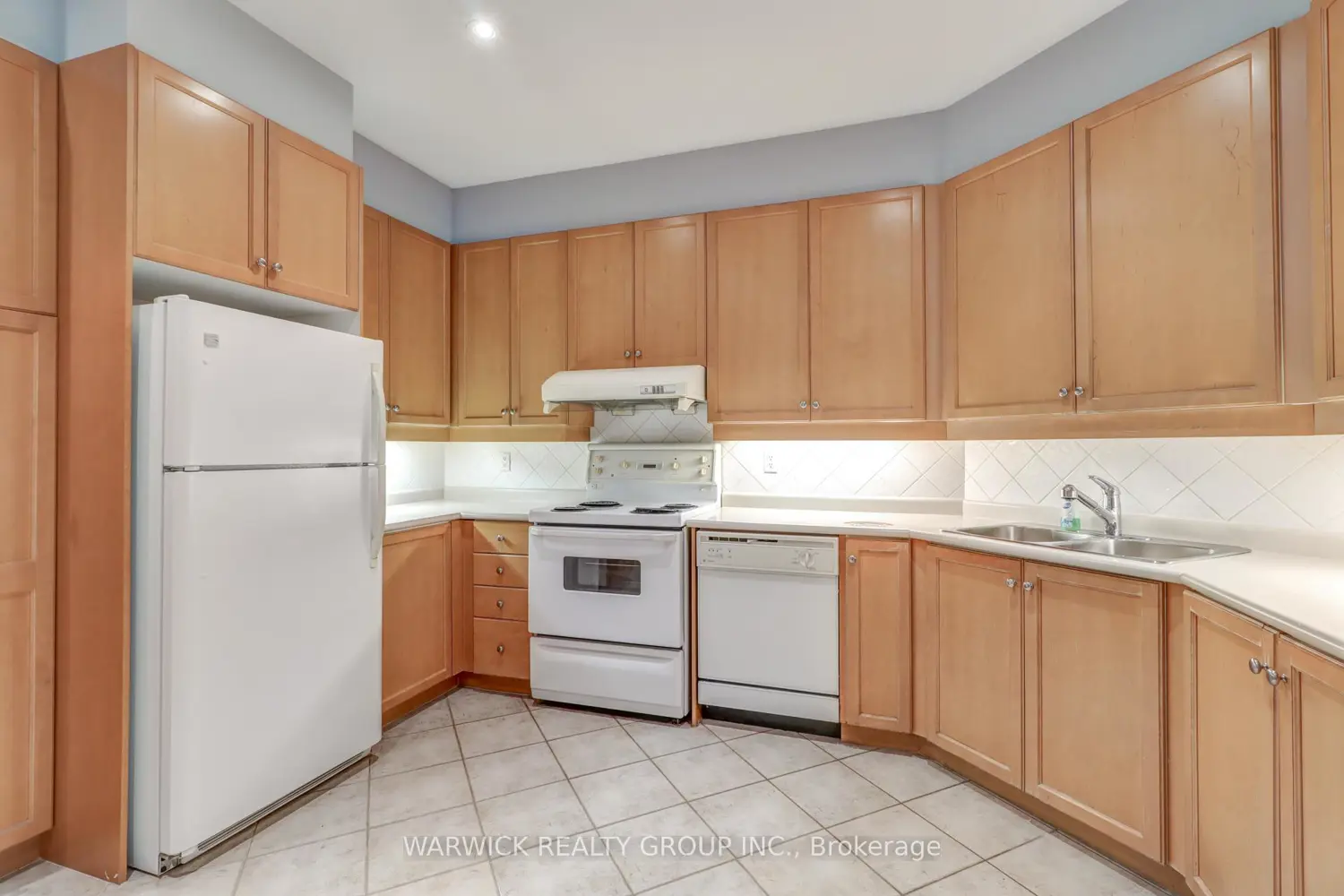 Additional image 5 of 228 Bonis Avenue 102