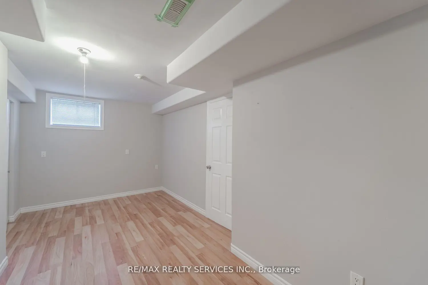 Additional image 9 of 8006 Norton Street