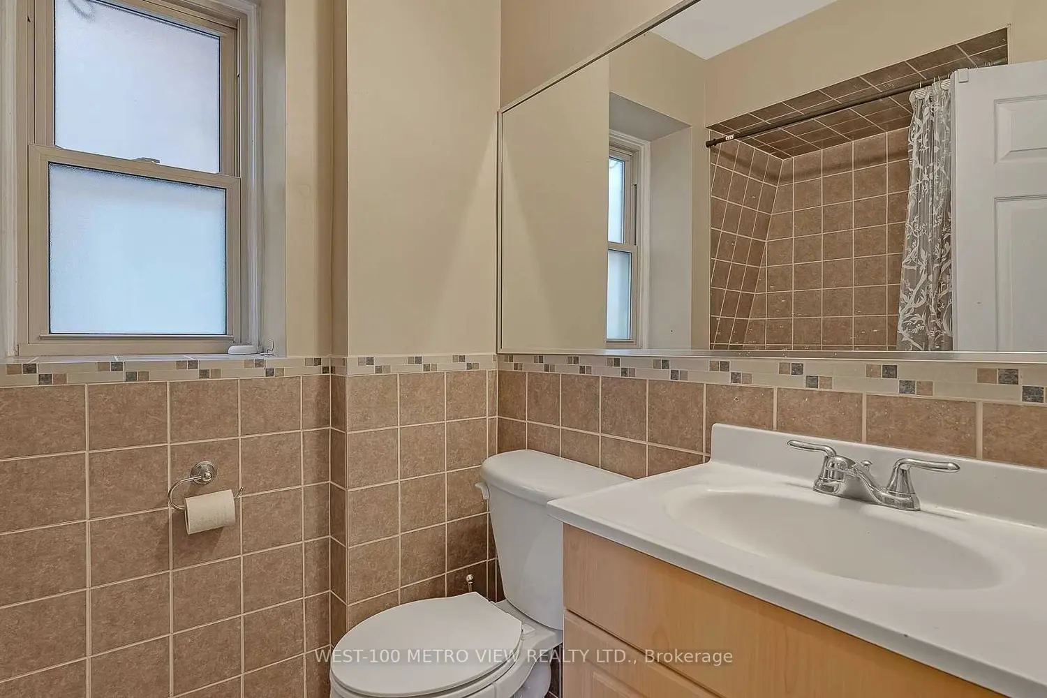 Additional image 12 of 1733 Dufferin Street