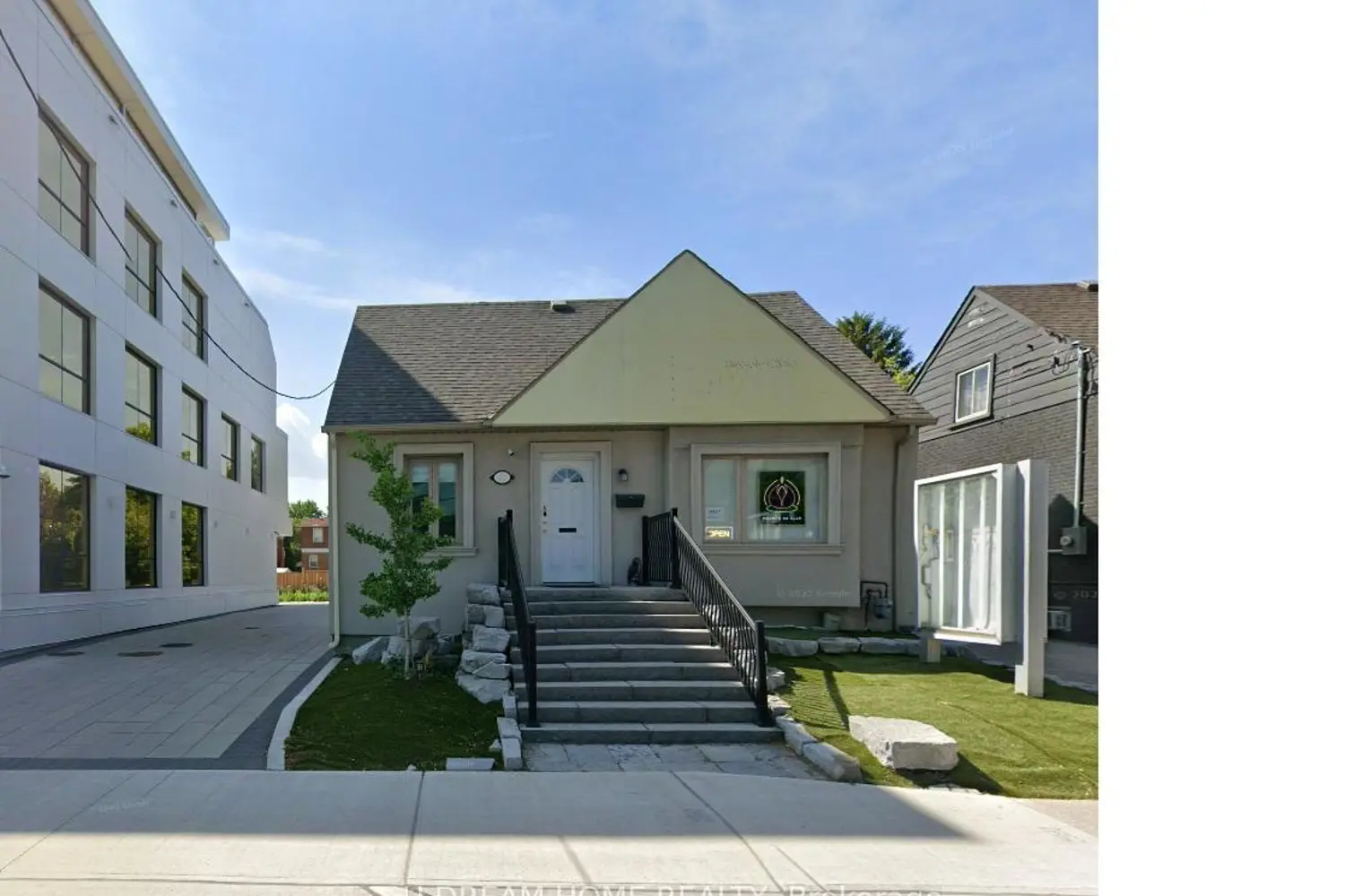 99 Sheppard Avenue