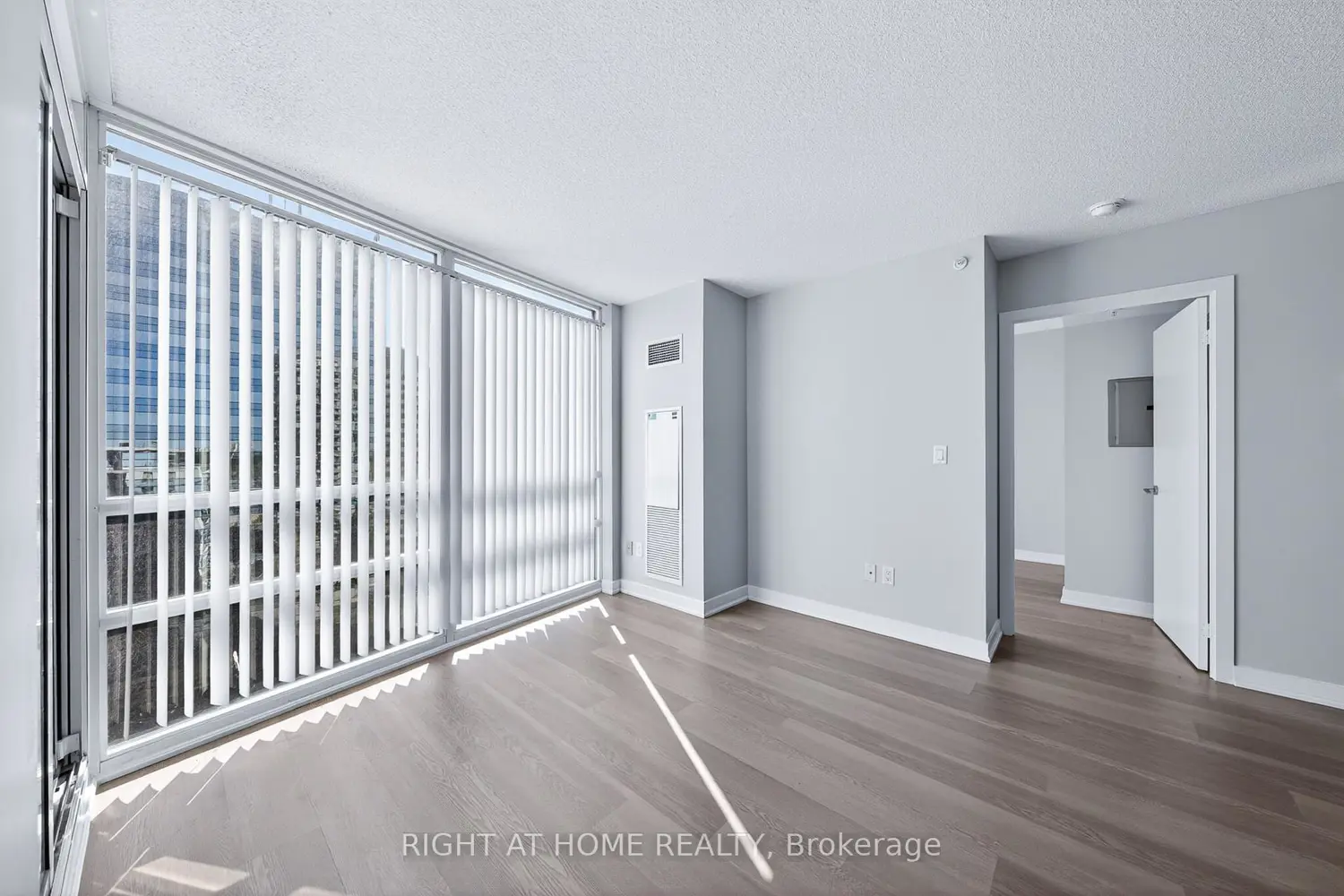Additional image 8 of 5740 Yonge Street 1307