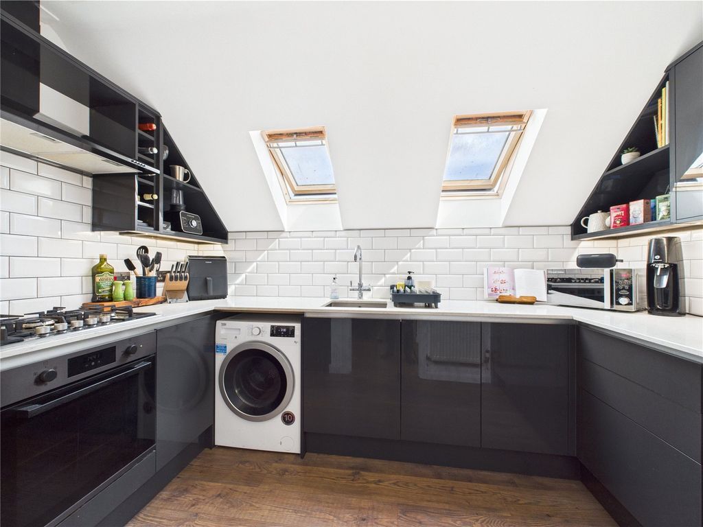 Additional image 3 of 2 bed flat for saleReading Road South, Fleet, Hampshire GU52