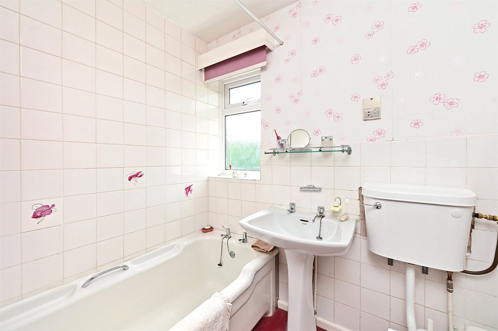 Additional image 8 of 4 bed detached house for saleDinorben Close, Fleet, Hampshire GU52