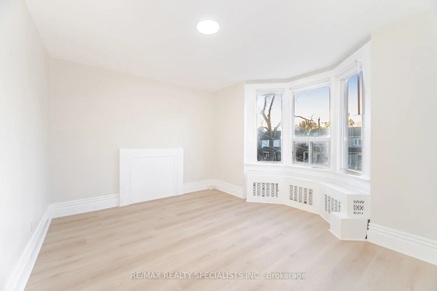 Additional image 5 of 971 Saint Clarens Avenue