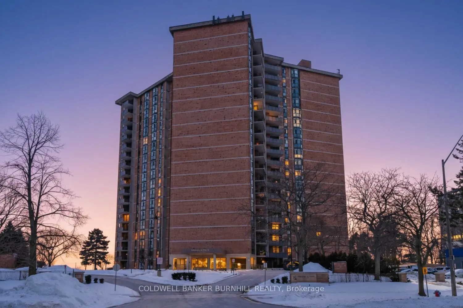 5250 Lakeshore Road 1708