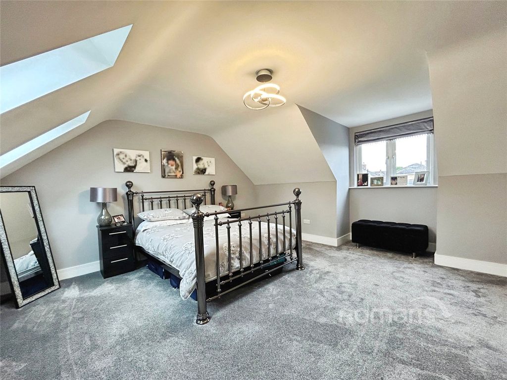 Additional image 7 of 4 bed detached house for saleGlebe Road, Farnborough, Hampshire GU14