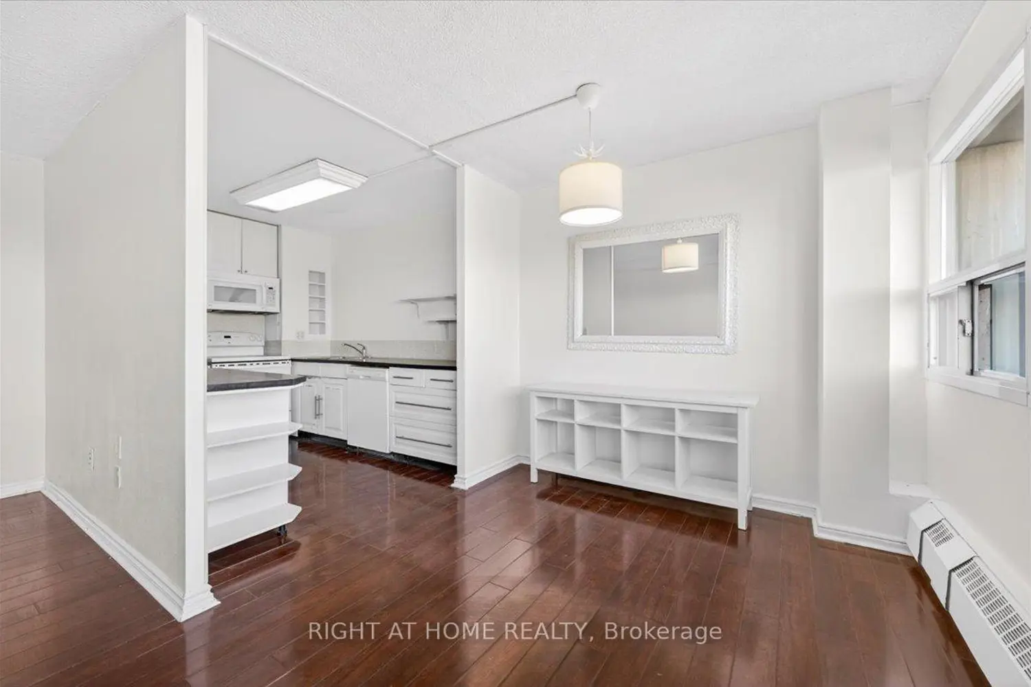 Additional image 7 of 100 Leeward Glenway 708