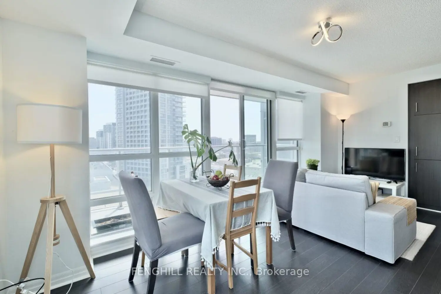 2015 Sheppard Avenue 909