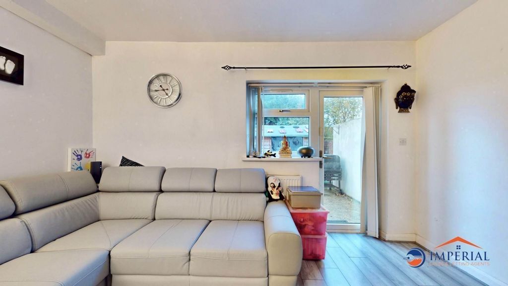 Additional image 10 of 4 bed semi-detached house for saleAllenby Road, Southall UB1