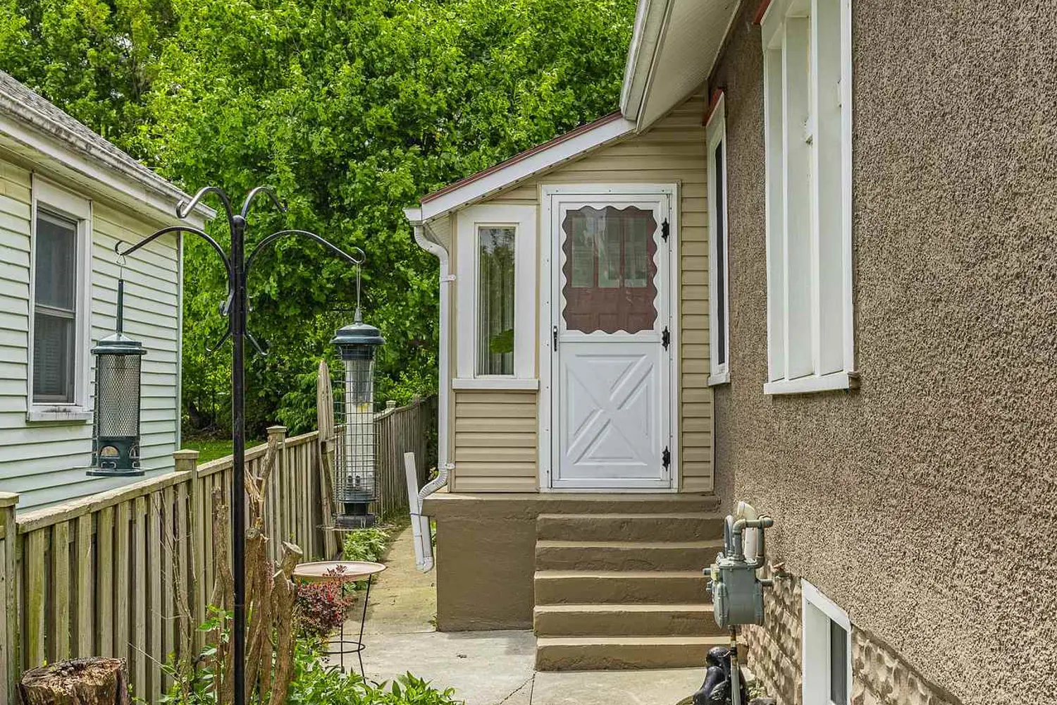 111 Alexandra Street photo 3