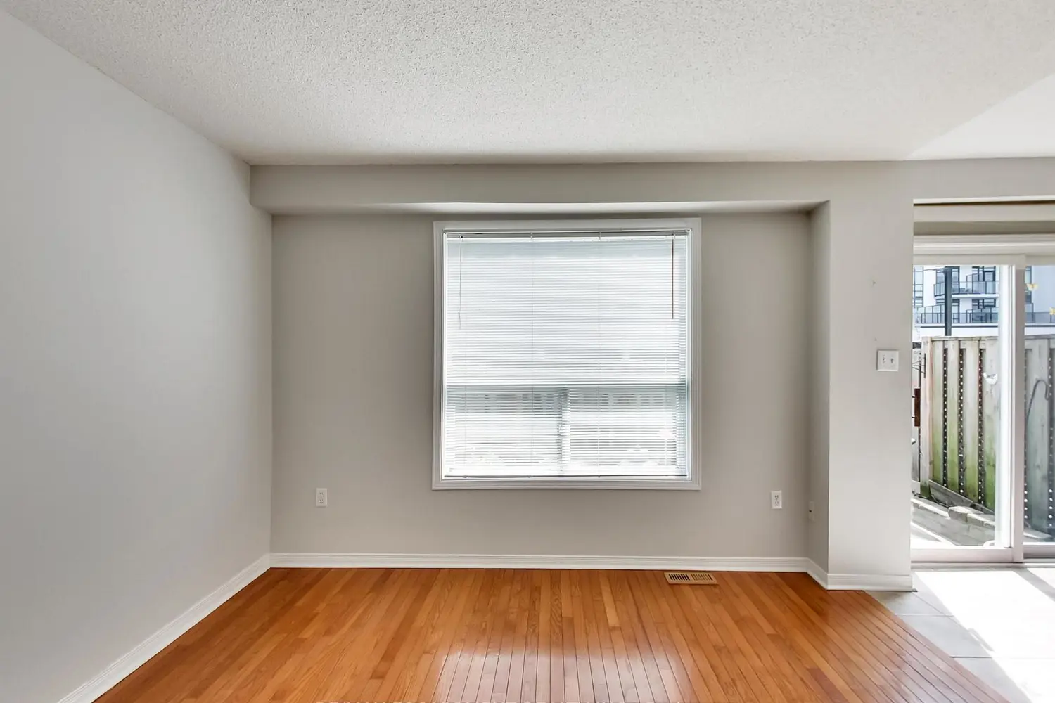 104 Frances Avenue 10 photo 4
