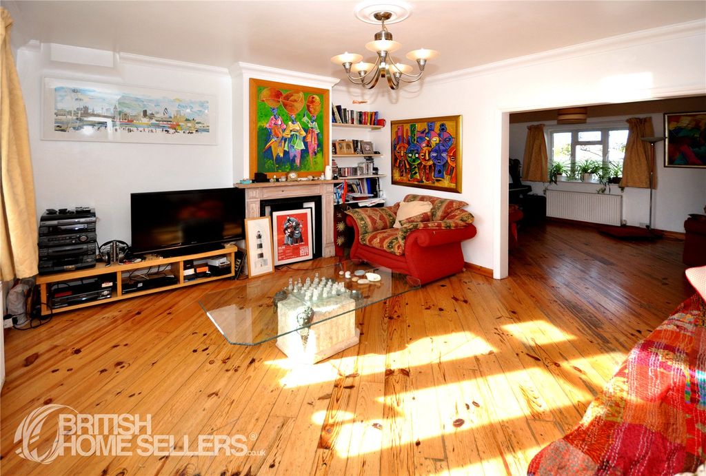 Additional image 3 of 4 bed semi-detached house for saleHind Crescent, Erith DA8