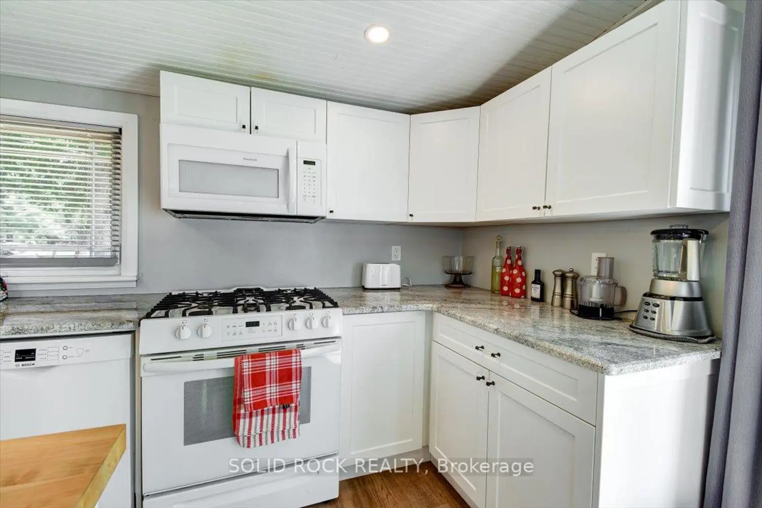 54 Lake Road photo 3