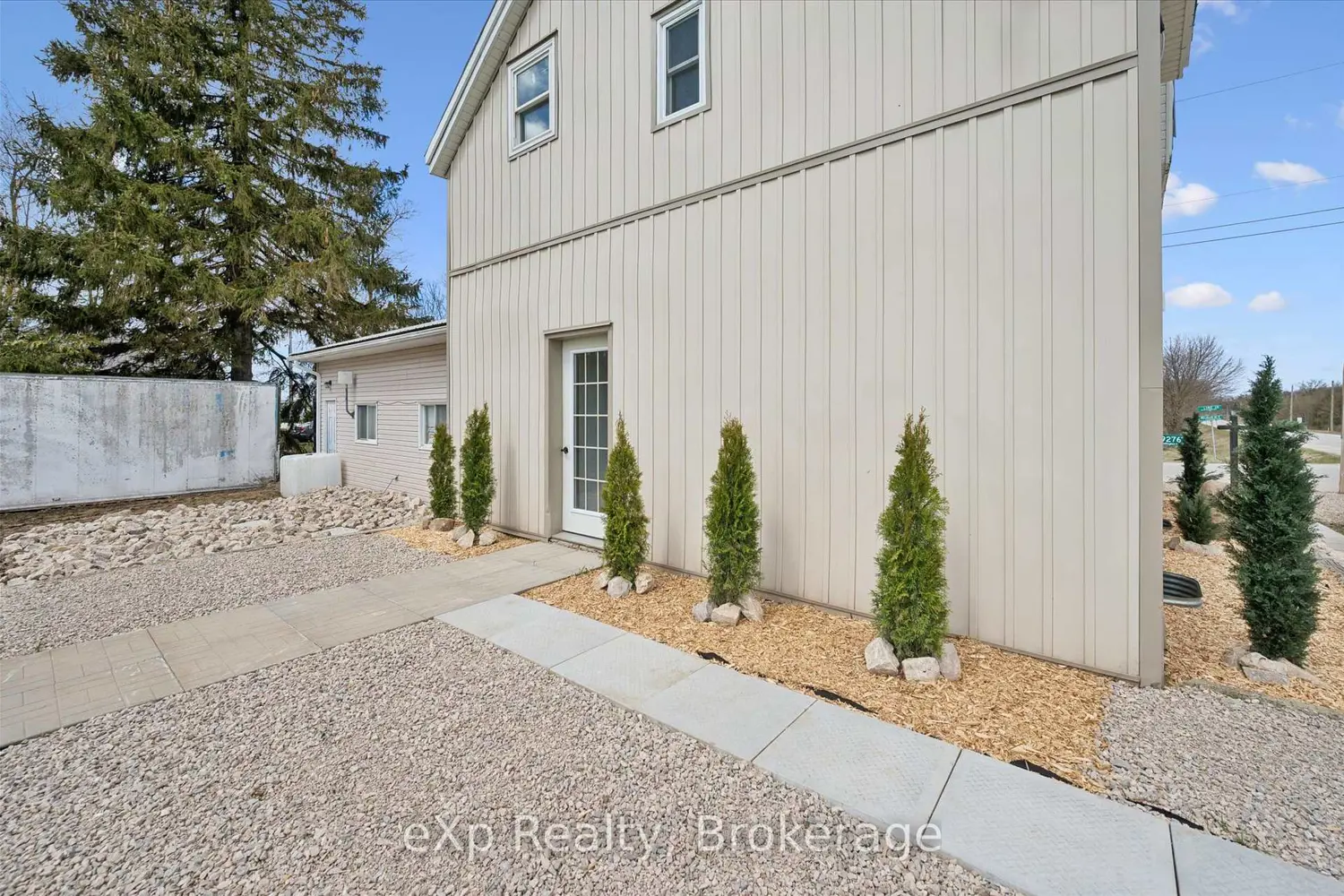 9276 Wellington Rd 16 photo 4