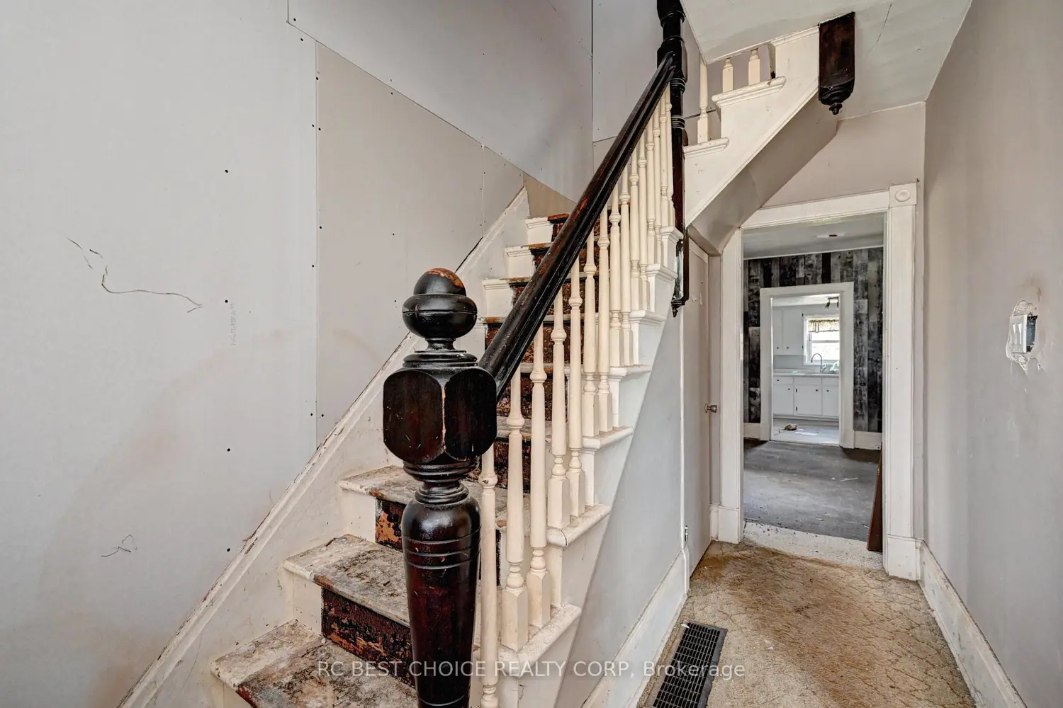 263-265 Mill Street photo 4