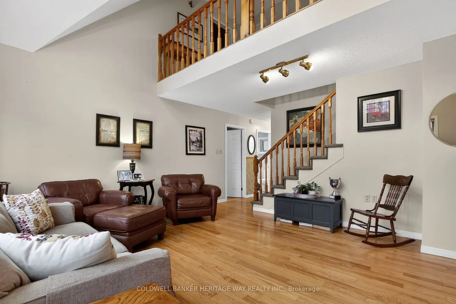 502 Tennyson Road photo 4